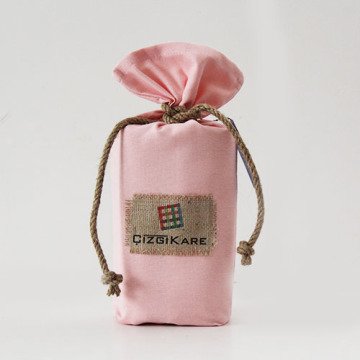 Toz Pembe Masa Ortusu
