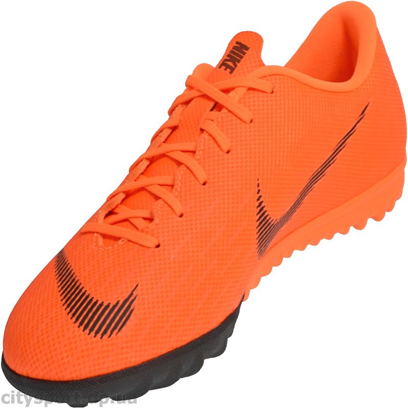 Nike Unisex Cocuk Hali Saha Ayakkabisi Siyah Gri Gumus Morhipo 22669625