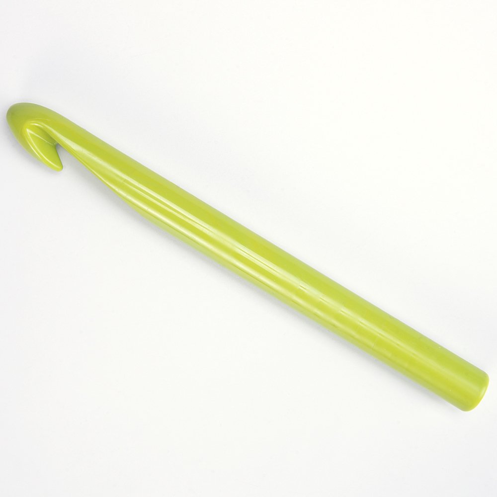 YARNART PLASTIC CROCHET HOOK 15 MM GREEN