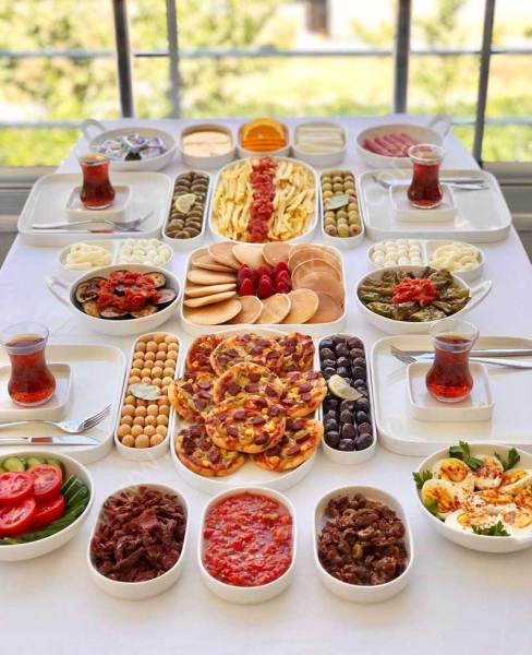 6 kisilik meze tabakli porselen kahvalti takimi