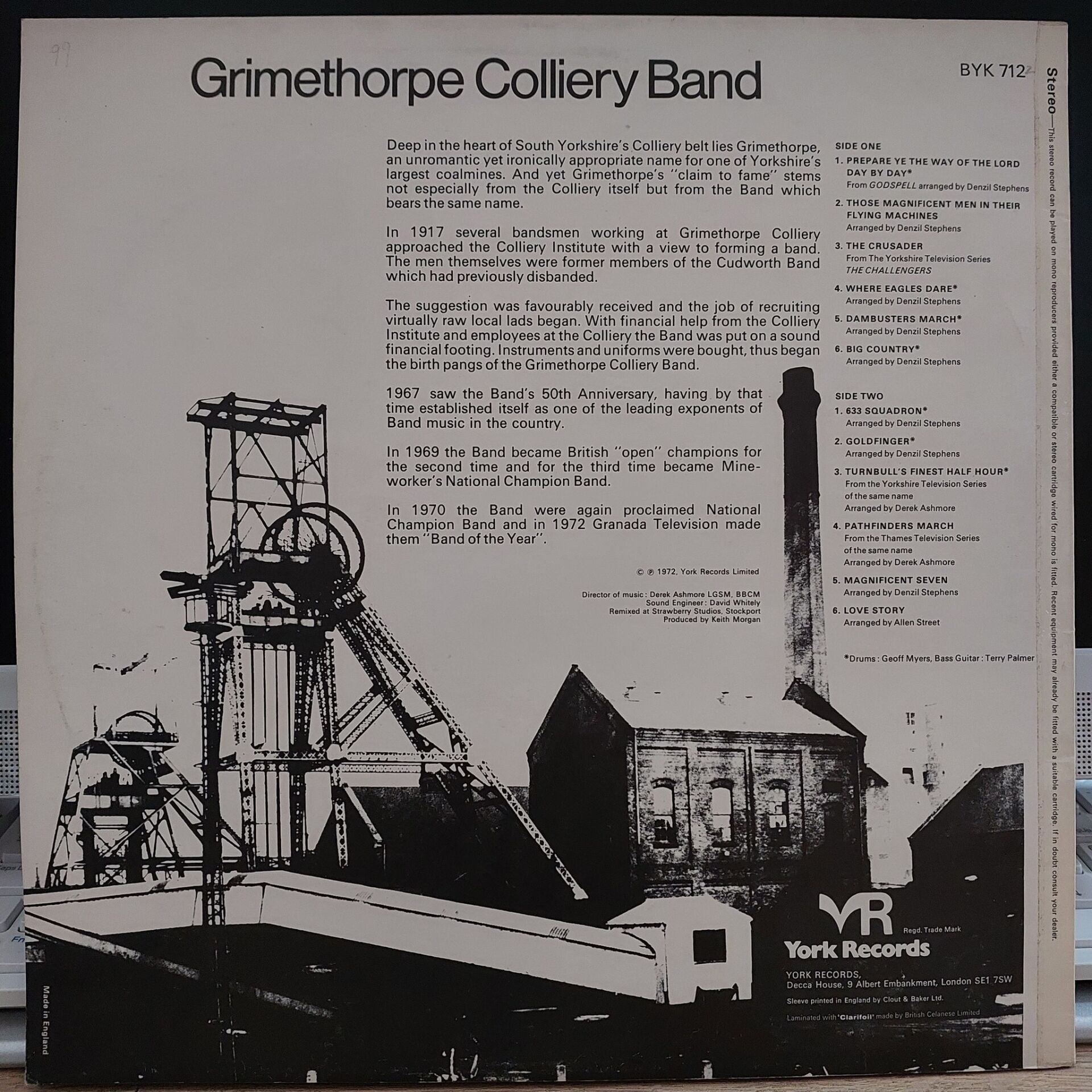 The Grimethorpe Colliery Band Play the Music From LP PLAK