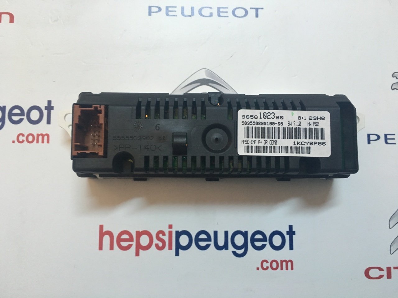 peugeot 207 ekran dijital turuncu fiyati