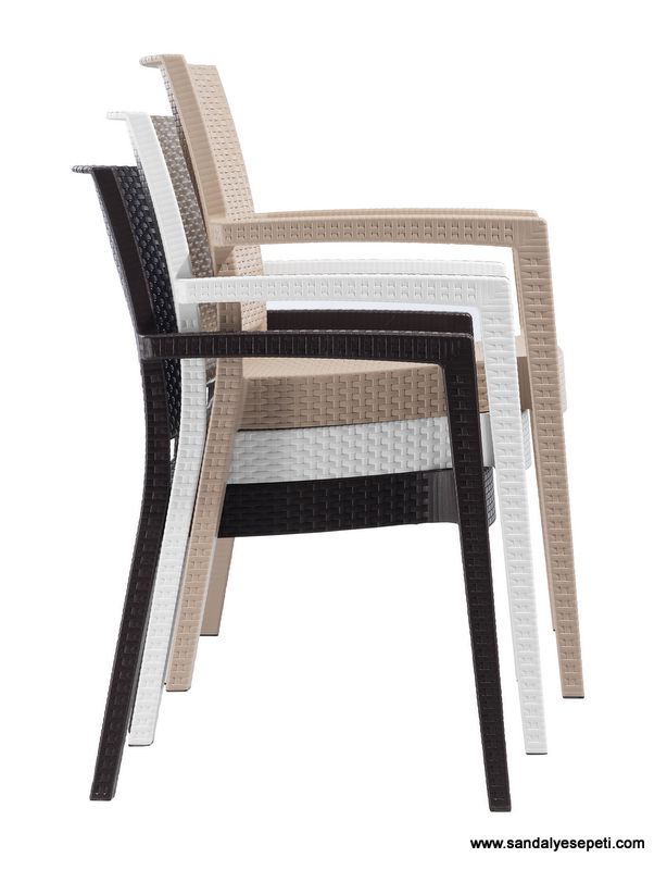 Plastik Rattan Masa Takımı Camlı 004 Plastik Rattan Masalar Siyah