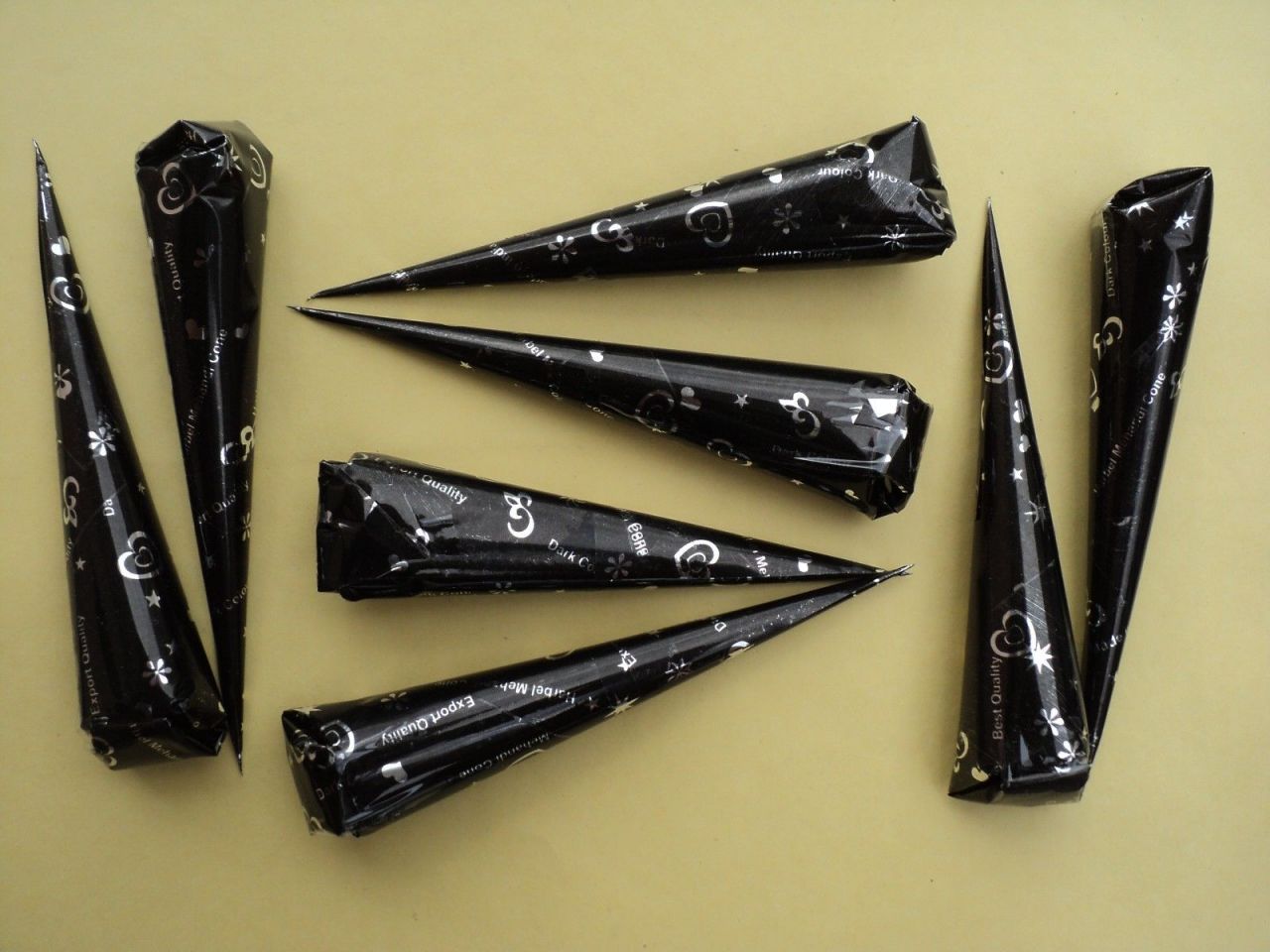 gecici dovme kina black