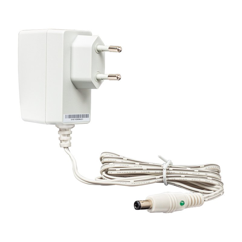 sunny sys1381 1005 w2e beyaz 5 volt 2 amper yayli uclu ledli adaptor