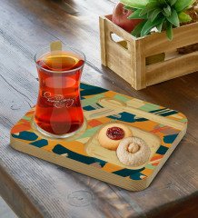 Kişiye Özel Doğal Ahşap Kaşıklı Sunum Tabağı ve Heybeli Çay Bardağı Hediye Seti - Model 3