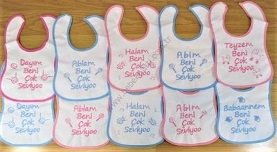 Bebek Mama Onlugu Bude 4 00 Tl Onluk Ve Mendiller Yazili Bebek Mama Onlugu